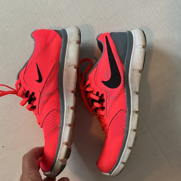 NIke Flex Experience RN 3 - Picture 3 of 7